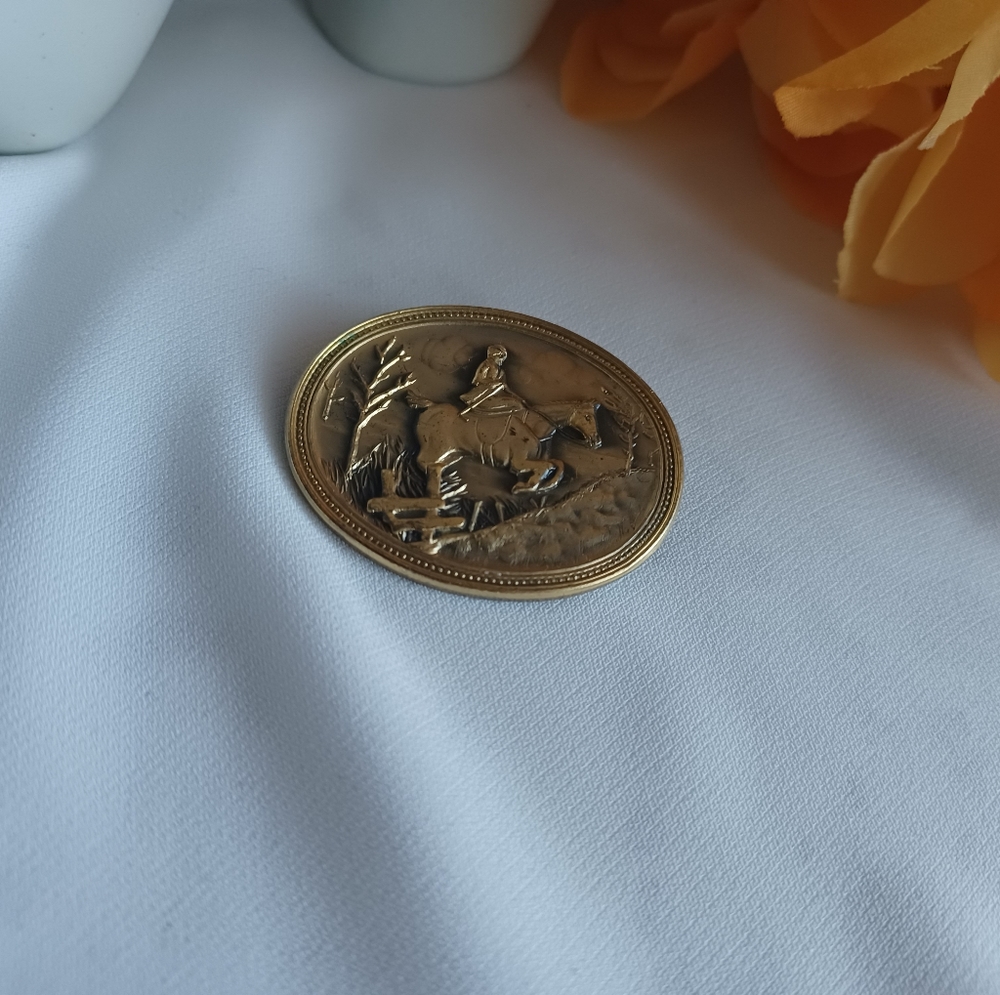 Rustic Horse Back Riding Brooch - Picture 3 of 7